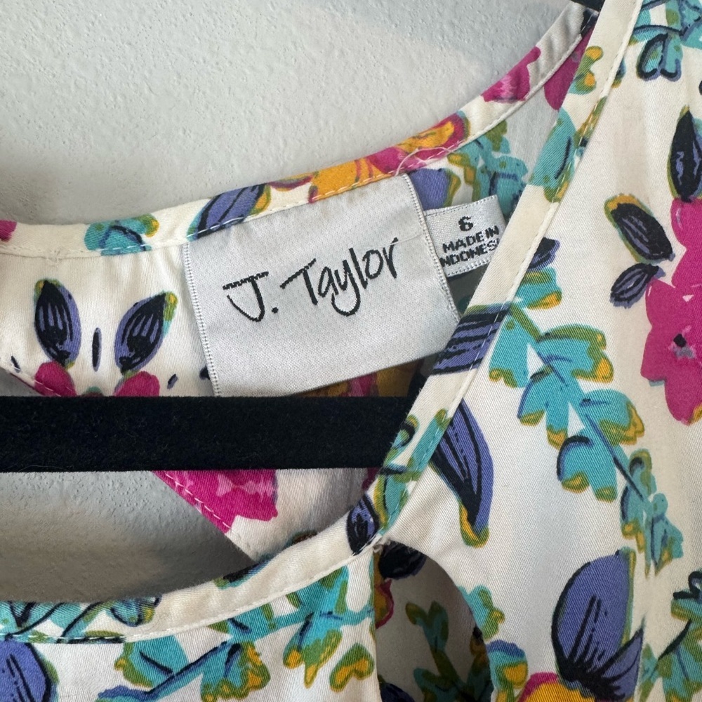 J. Taylor Floral 100% Cotton Dress - Picture 3 of 6